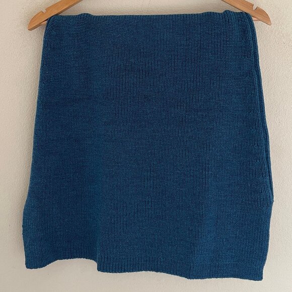 TOAST Blue Knit Fine Merino Wool Neck Warmer/Scarf is New without Tags! One Size - Picture 1 of 4
